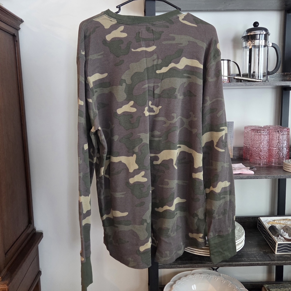 Camo Thermal XL Mossimo Supply Co. Athletic Fit Green Tan Brown - Picture 2 of 5